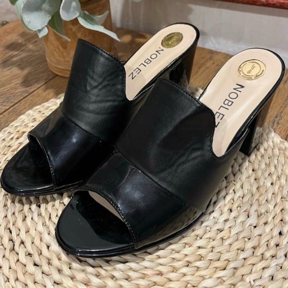 NOBLEZ Black Patent Open Toe Mules Block Heel Size 39